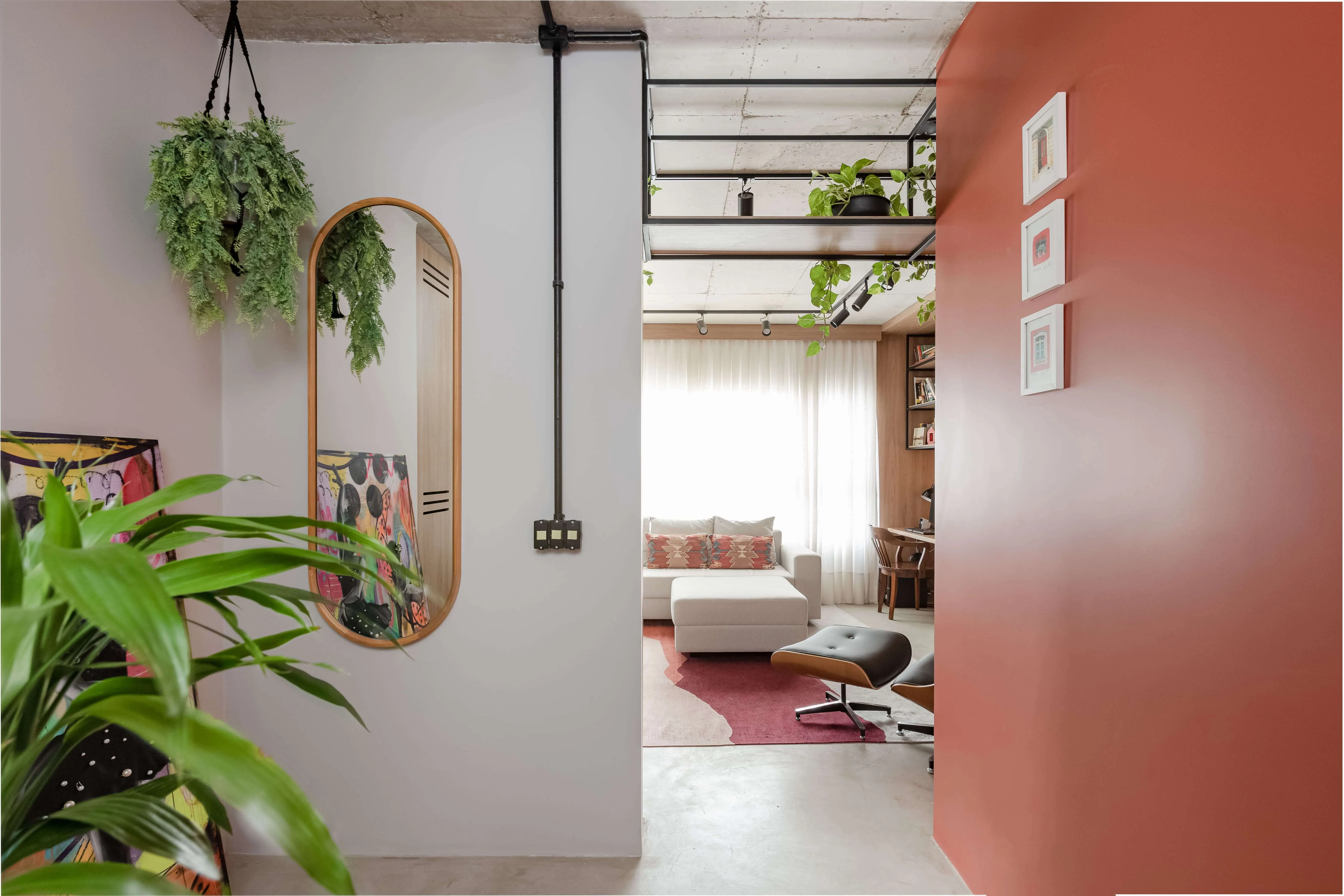 Detalhes de decoração que complementam o ambiente.